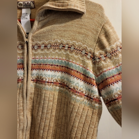 Zip up sweater - Picture 3 of 3